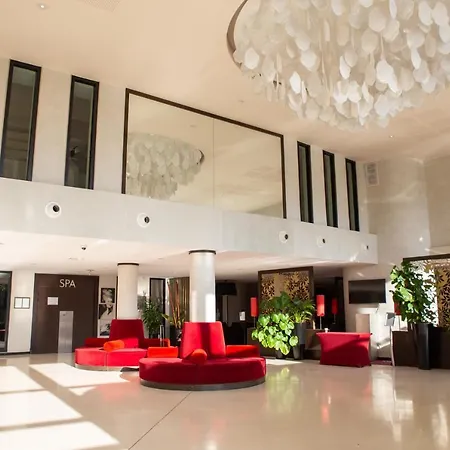 Clarion Paris Cdg Airport 4*