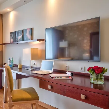 Hotel Clarion Paris Cdg Airport 4*