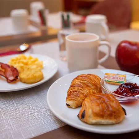 Clarion Paris Cdg Airport 4*