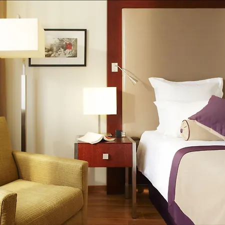 Clarion Paris Cdg Airport Hotell 4*