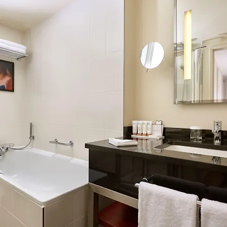 Clarion Paris Cdg Airport Hotel Roissy-en-France