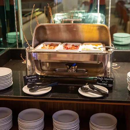 Clarion Paris Cdg Airport Hotell 4*