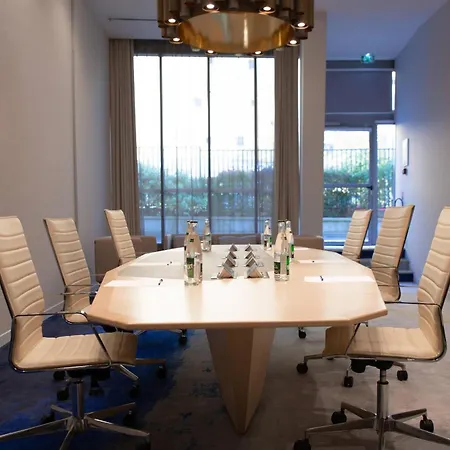 Clarion Paris Cdg Airport 4*