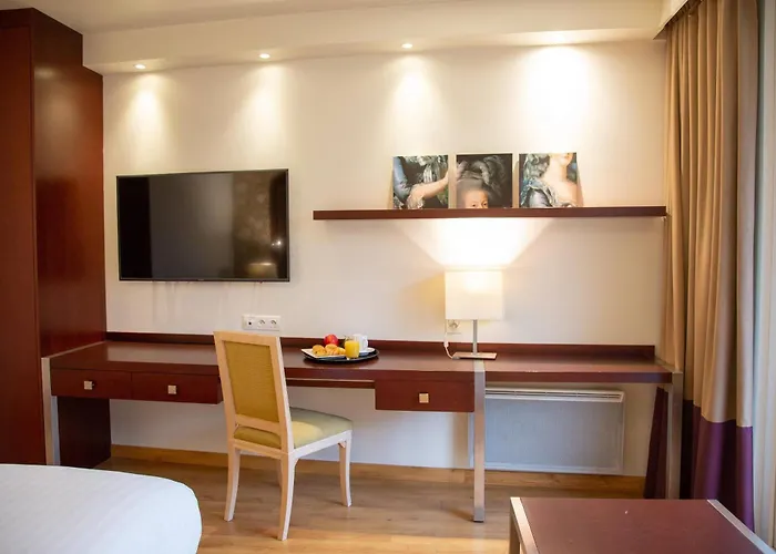 Clarion Paris Cdg Airport 4*