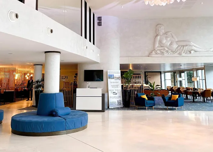 Clarion Paris Cdg Airport 4*