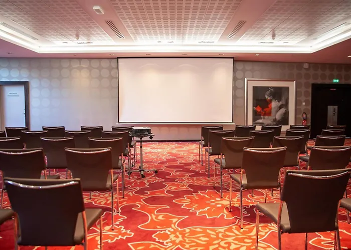 Отель Clarion Paris Cdg Airport 4*